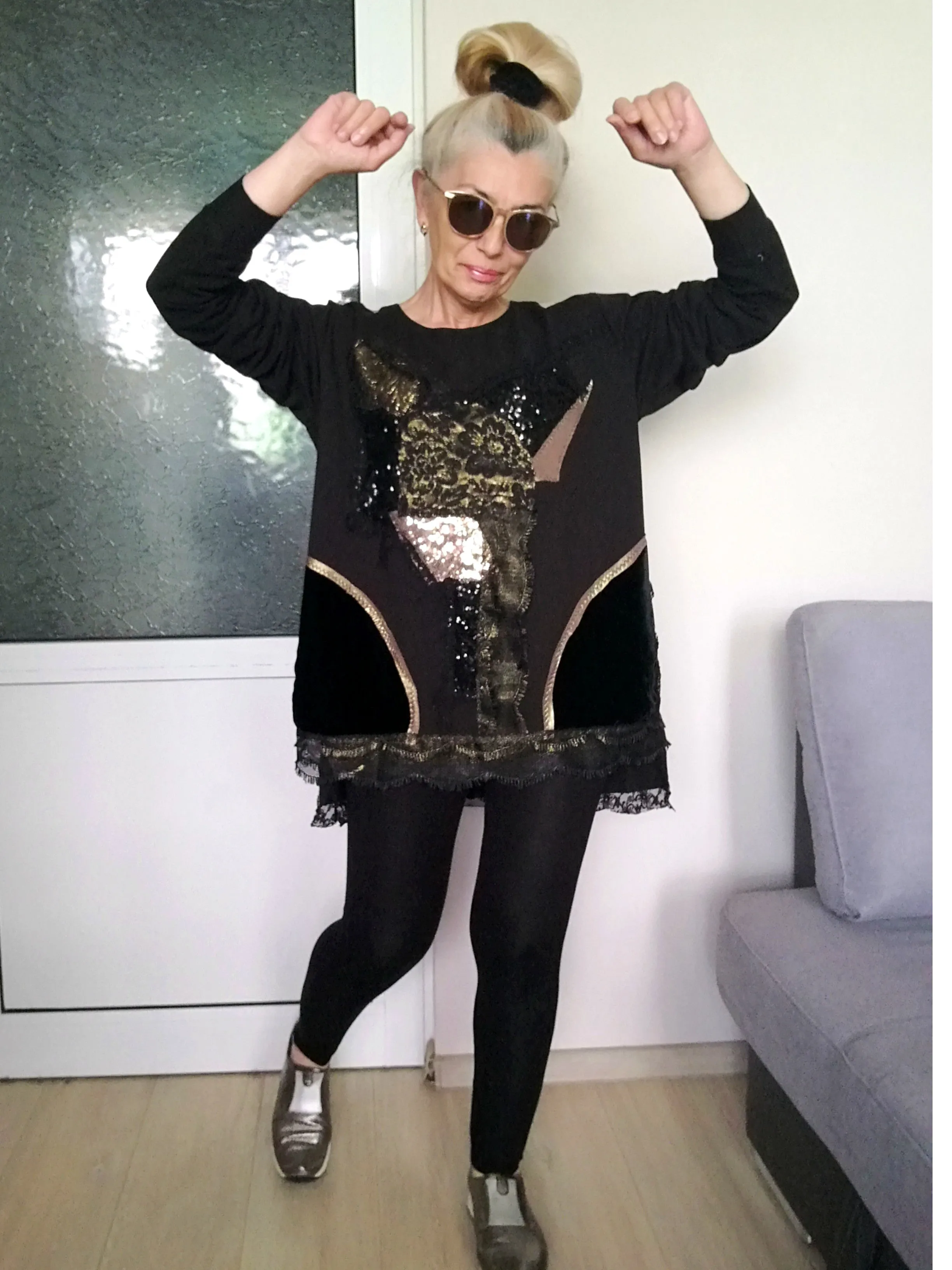 Black Embroidered Sweatshirt For Women XL Boho Casual Top