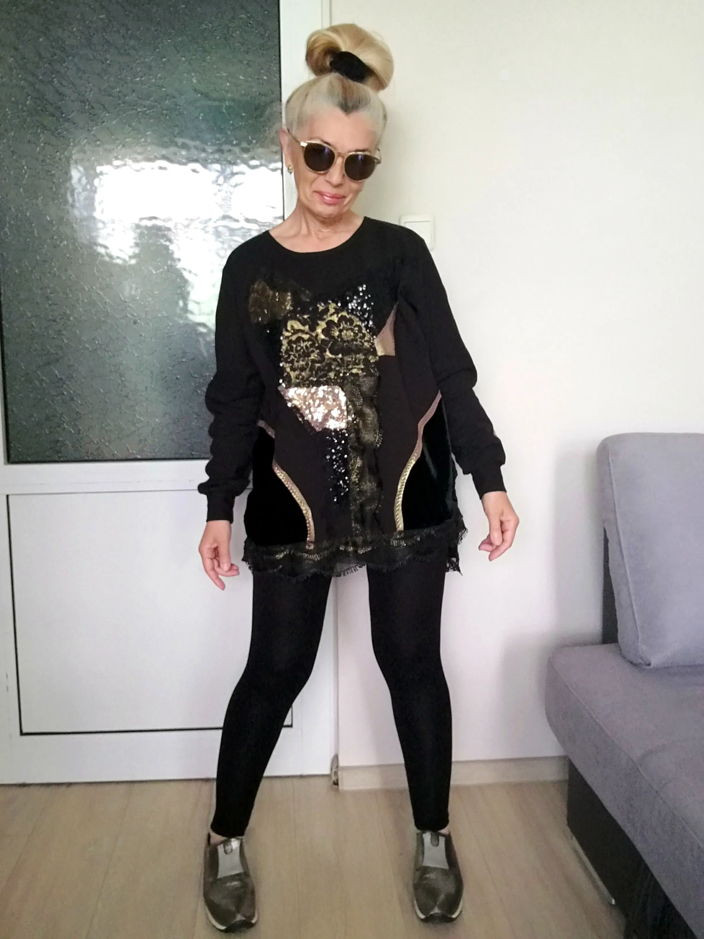 Black Embroidered Sweatshirt For Women XL Boho Casual Top