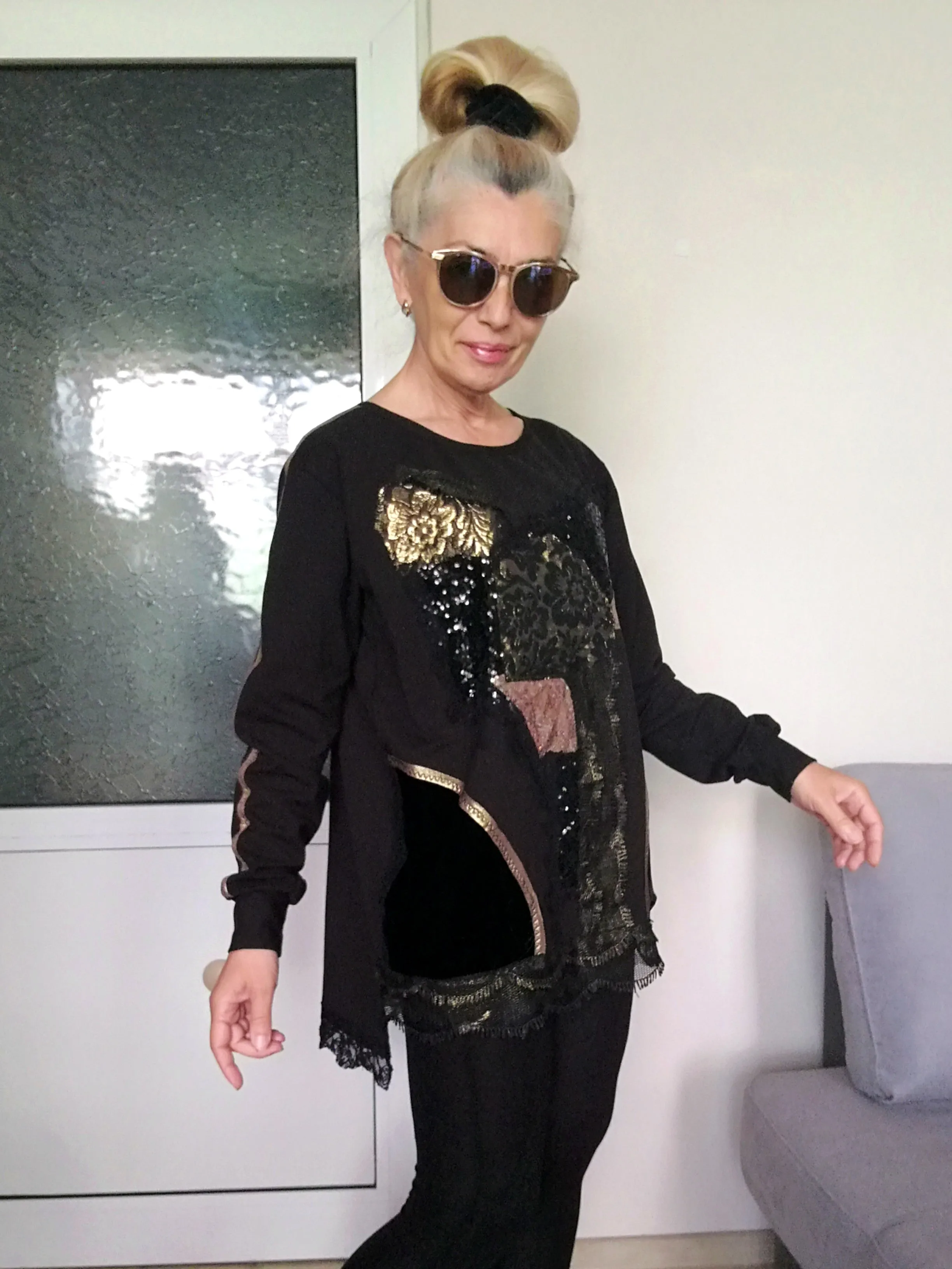 Black Embroidered Sweatshirt For Women XL Boho Casual Top