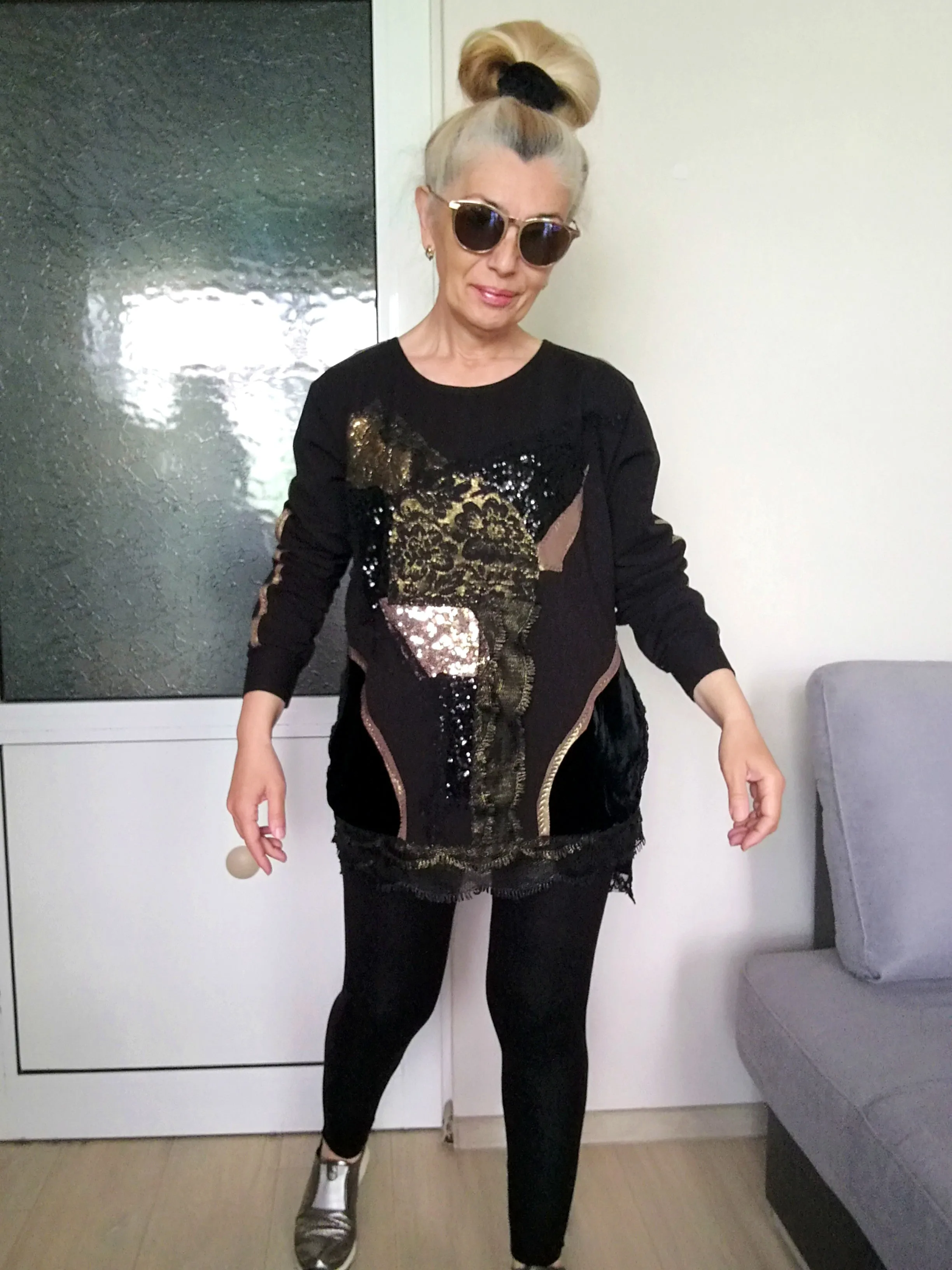 Black Embroidered Sweatshirt For Women XL Boho Casual Top