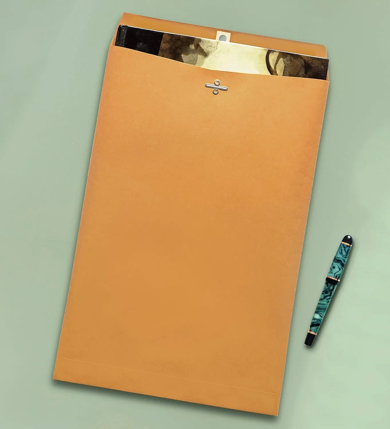 Clasp Envelopes - 10 x 15 Inch Brown Kraft Catalog Envelopes with Clasp Closure & Gummed Seal  28lb Heavyweight Paper Jumbo Envelopes for Home, Business, Legal or School 10x15 15 Pack,